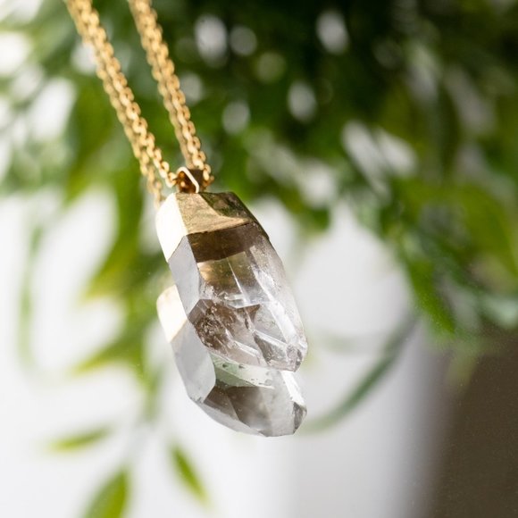 AYANA Clear Quartz Pendant Necklace for Women: A Handmade, Ethically Sourced - Picture 4 of 10